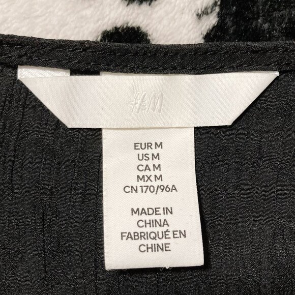 H&M Black silky satin bell sleeve dressing gown ~ MEDIUM LARGE duster dress robe - Picture 2 of 13